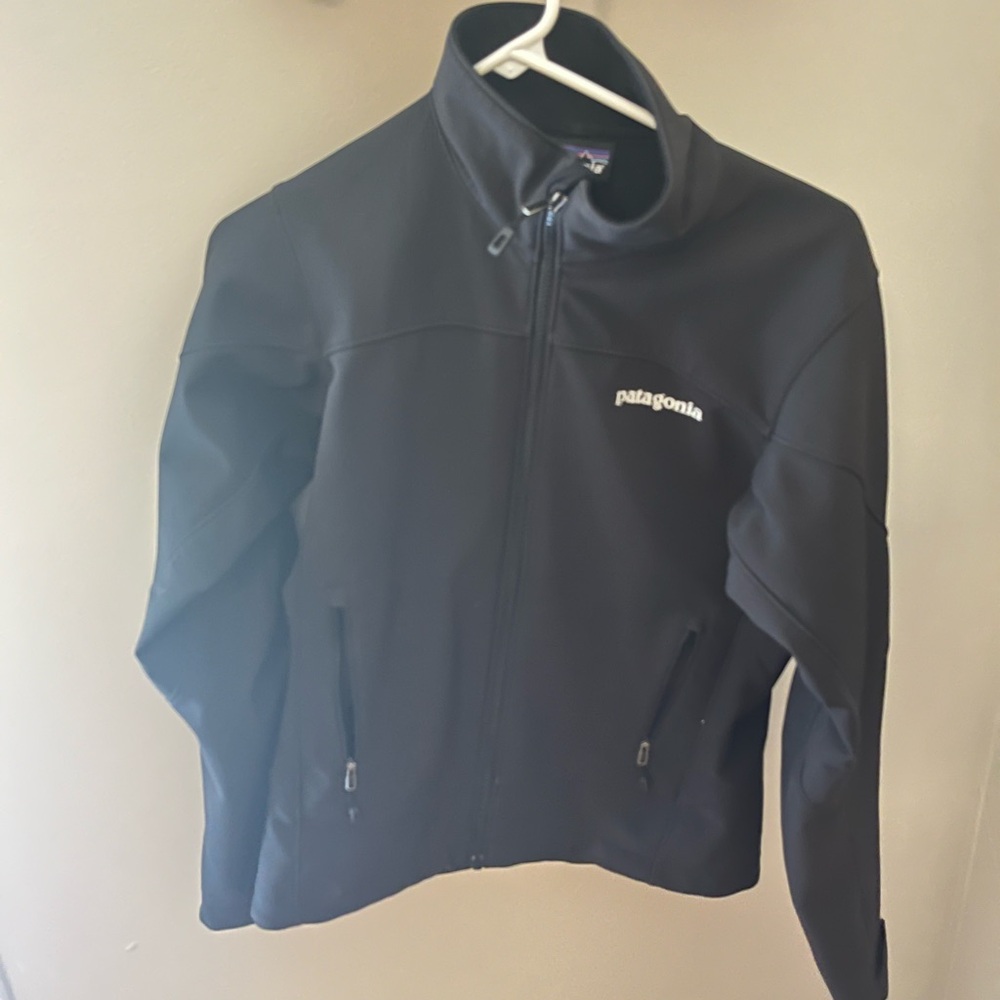 Patagonia soft shell. Black. Size extra small